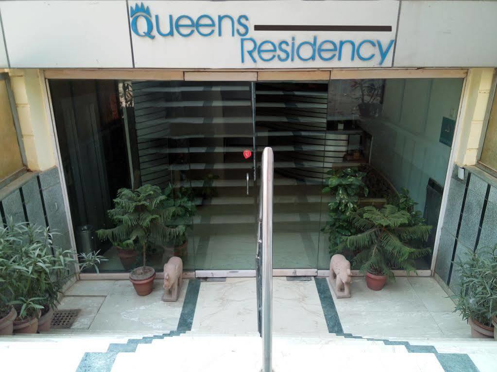 Hotel Queens Residency Γκουργκάον Εξωτερικό φωτογραφία