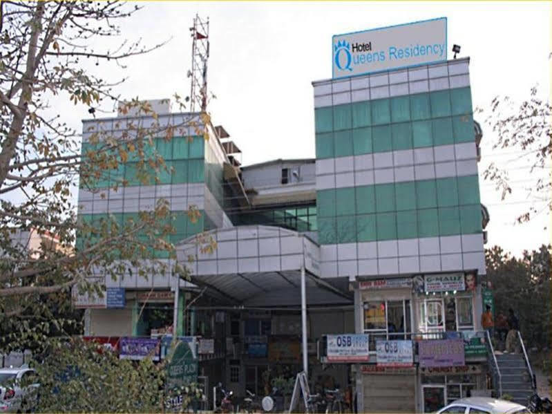 Hotel Queens Residency Γκουργκάον Εξωτερικό φωτογραφία